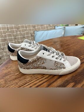Vintage Havana Grande lace-up sneakers Sz 6.5 featuring gold glitter